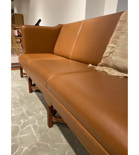 KK41181 Sofa With High Sides Sofá Carl Hansen & Søn