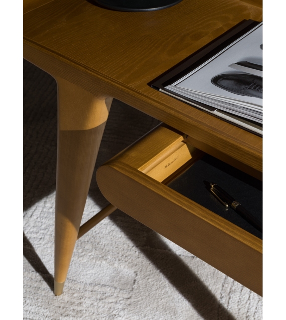 D.847.1 Molteni & C Writing desk