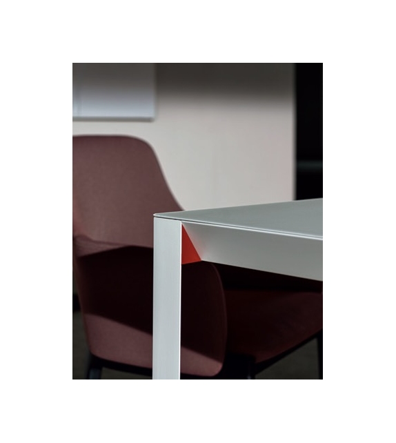 Half A Square Blanc Molteni & C Table