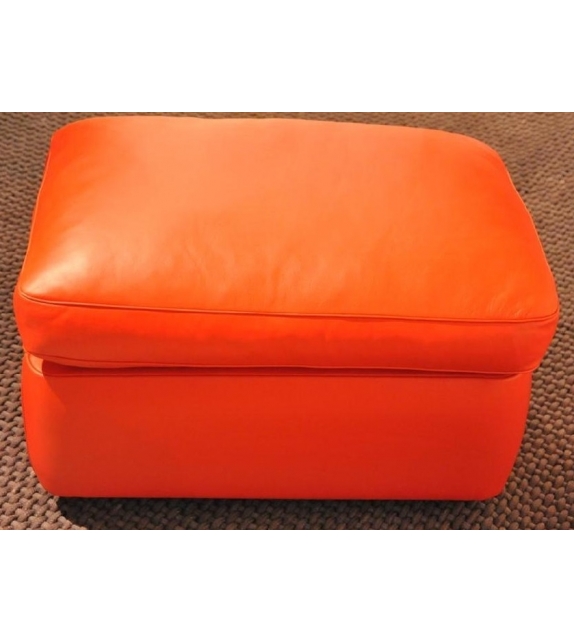 Vanity Fair Pouf Poltrona Frau