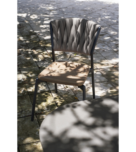 Piper 220 Roda Chair