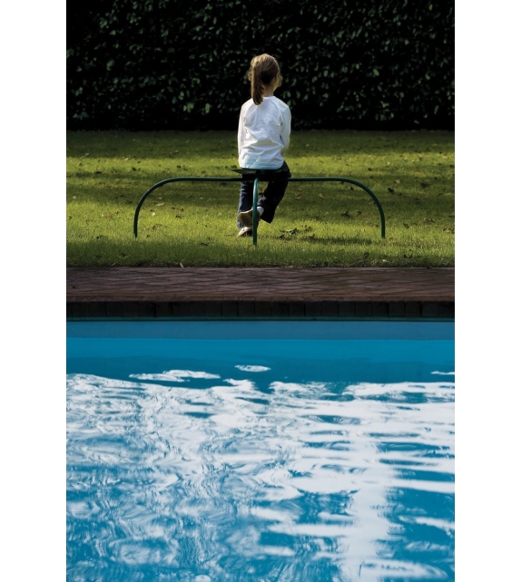 230 Allunaggio Zanotta Hocker