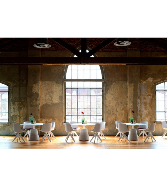 Rock Table MDF Italia Outdoor Mesa