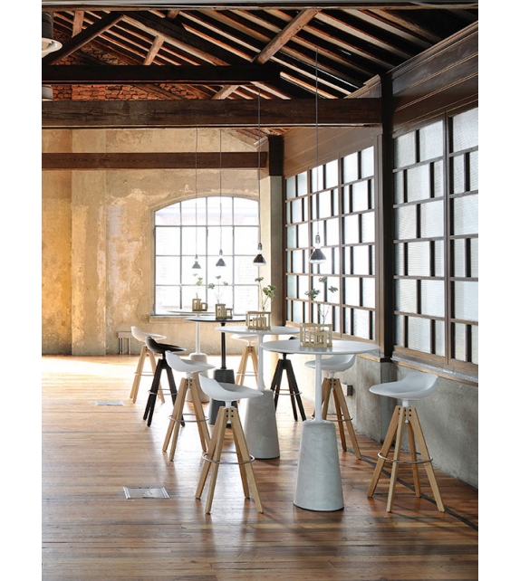 Flow Stool Taburete con 4 Patas VN Roble MDF Italia