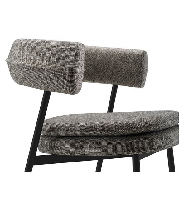 2262 Nena Zanotta Chaise