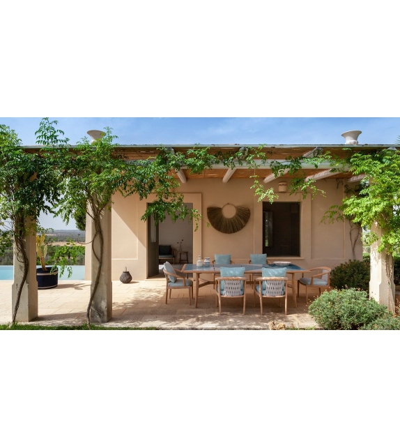 The Secret Garden Poltrona Frau Armstuhl