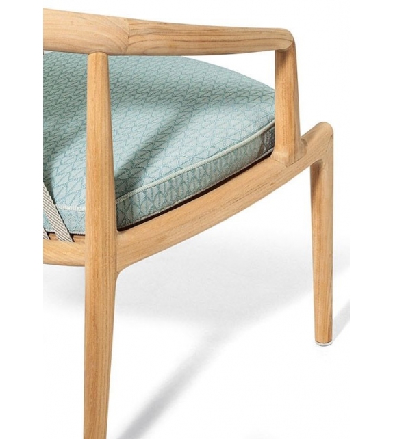 The Secret Garden Poltrona Frau Armstuhl