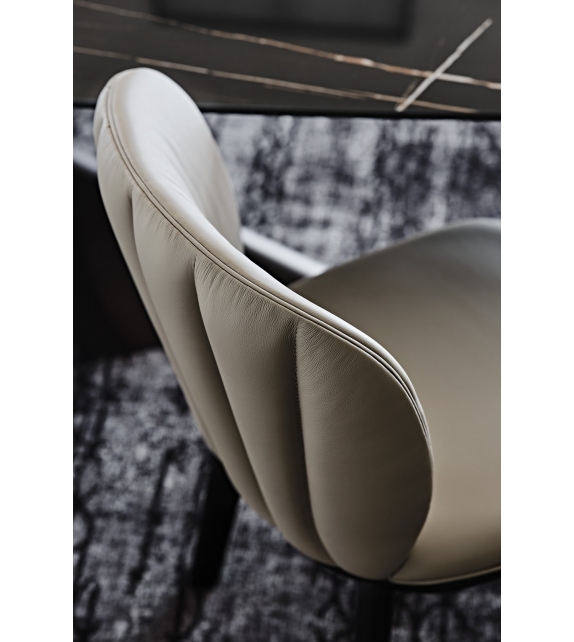 Chrishell Cattelan Italia Stuhl