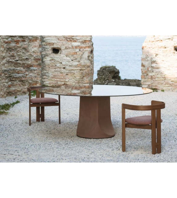Togrul Tacchini Table