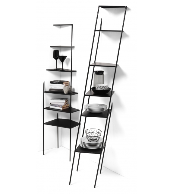 Mamà Mogg Bookshelf