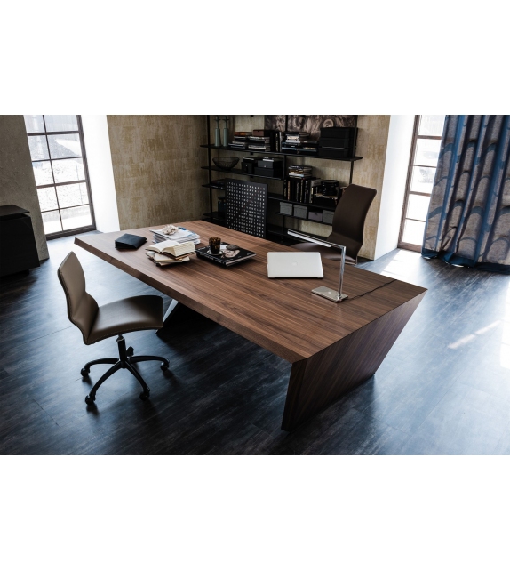 Nasdaq Cattelan Italia Bureau