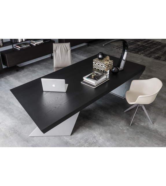 Nasdaq Cattelan Italia Bureau