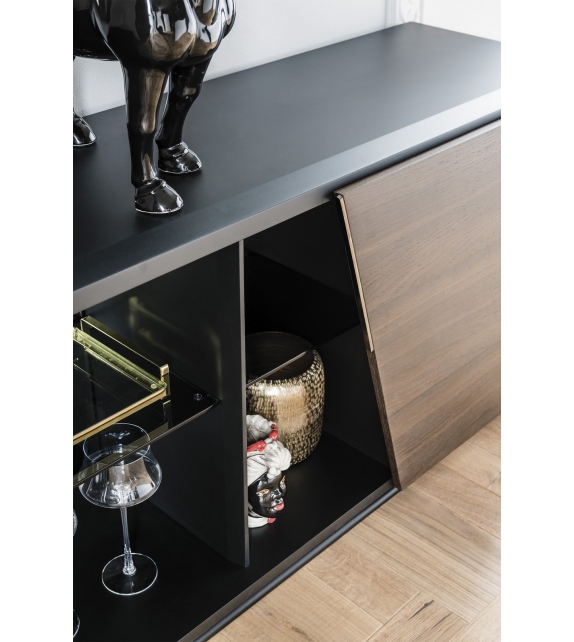 Aston Cattelan Italia Madia