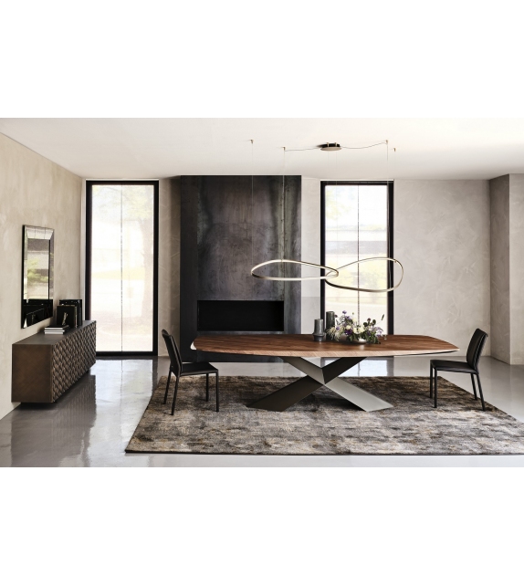 Tyron Wood Cattelan Italia Mesa