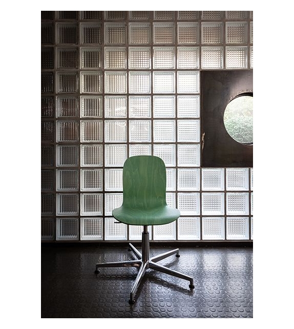 Tate Color Cappellini Chair with 5 Spokes Base