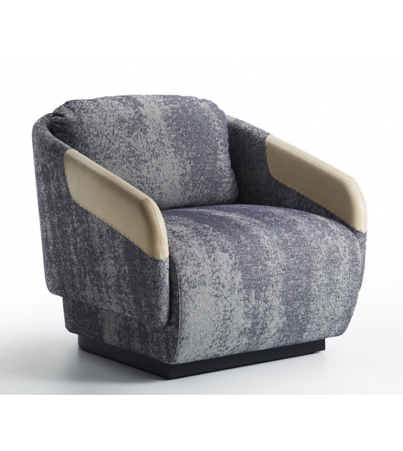 Worn Casamania & Horm Fauteuil