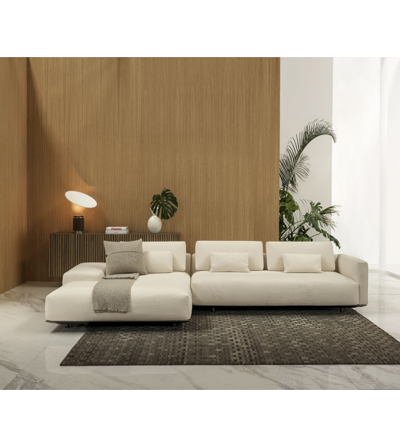 Billie Casamania & Horm Sofa