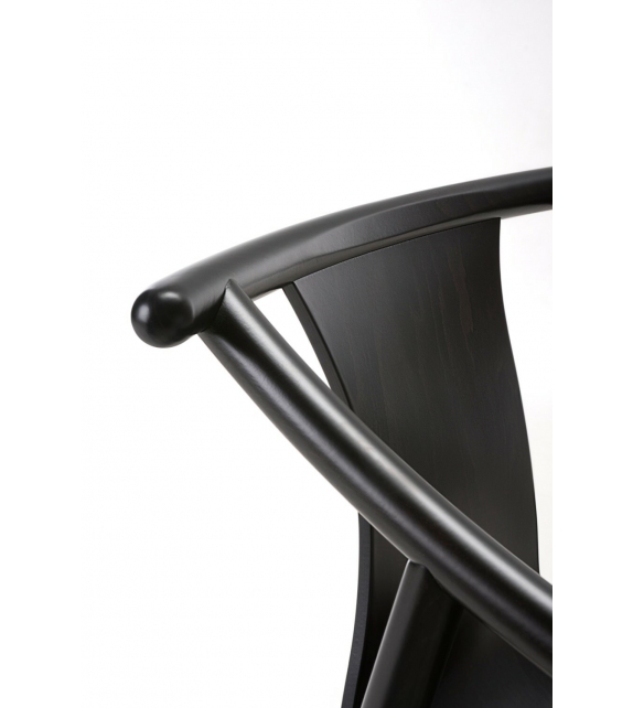 Magistretti 03 01 Gebrüder Thonet Vienna Armstuhl