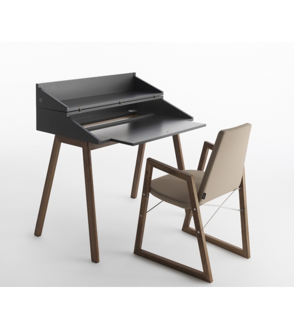 Ray Casamania & Horm Poltroncina