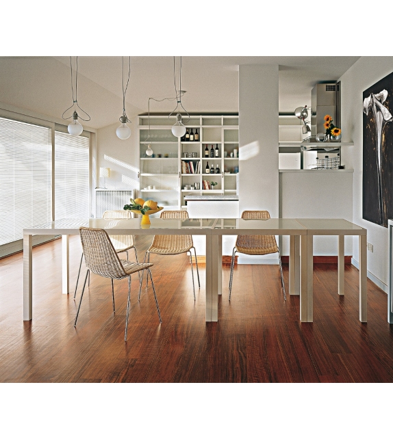 Sin Casamania & Horm Chair