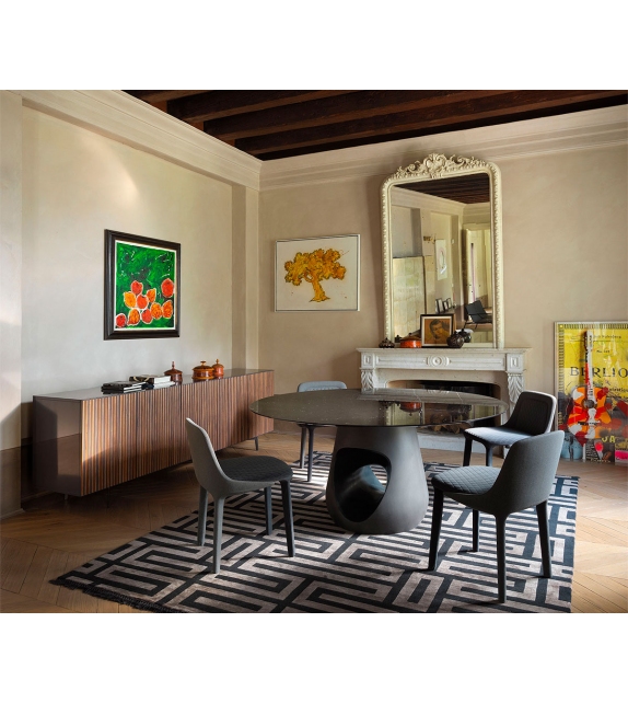 Barbara Casamania & Horm Tisch