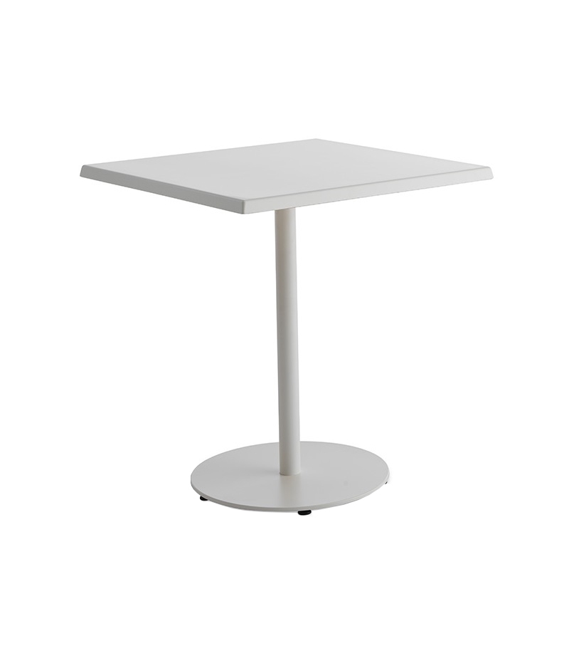 T1 Outdoor Casamania & Horm Table