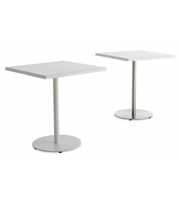 T1 Outdoor Casamania & Horm Tisch