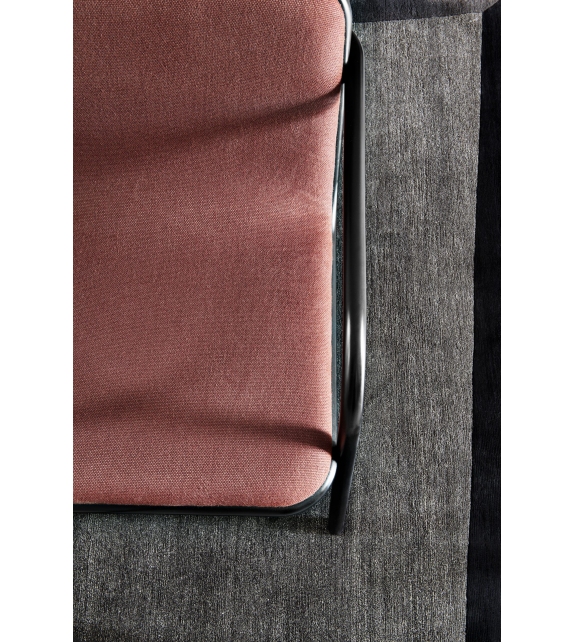 N. 200 Gebrüder Thonet Vienna Armstuhl