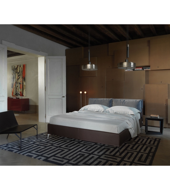 Bahamas Mid-Century Casamania & Horm Lit