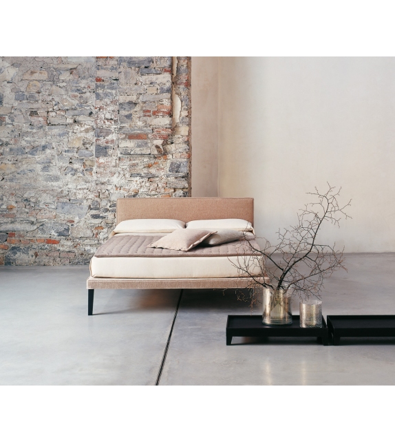 Ebridi Wood Textile Casamania & Horm Bed