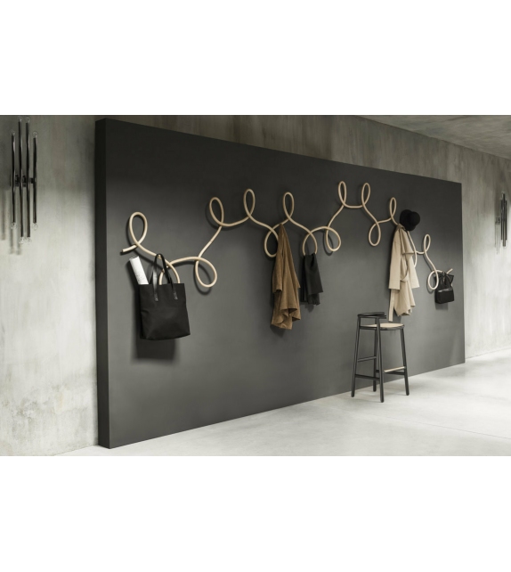 Single Curve Gebrüder Thonet Vienna Bar Stool