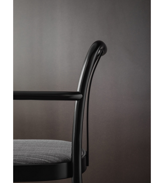 Sugiloo Gebrüder Thonet Vienna Sillón Tapizado