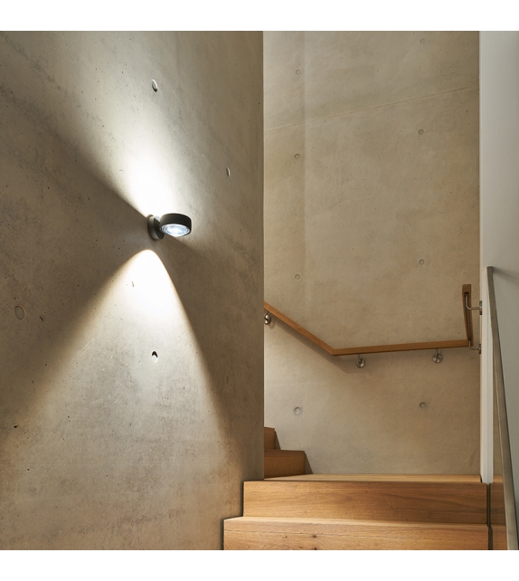 Sento Verticale Occhio Wall Lamp