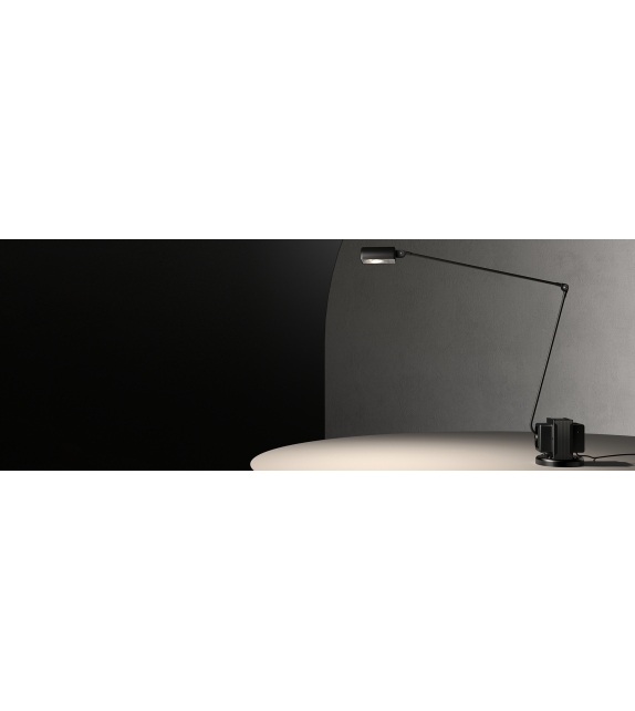 Daphine Classic Lumina Table Lamp