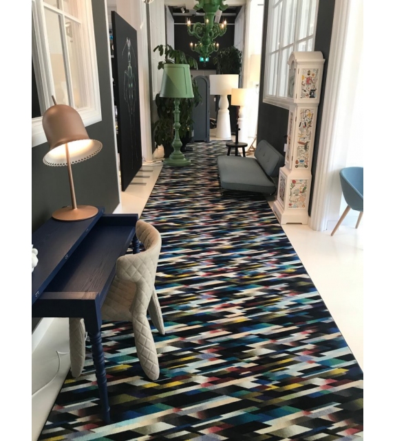 Diagonal Gradient Moooi Rug