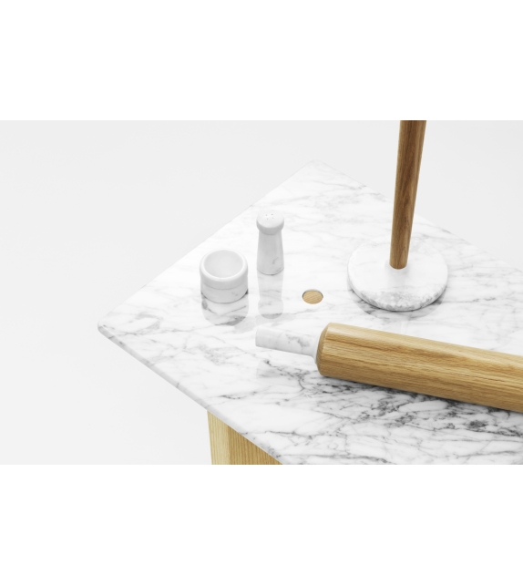 Solid Normann Copenhagen Couchtisch