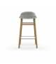 Form Normann Copenhagen Sgabello con Gambe in Legno
