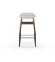 Form Normann Copenhagen Sgabello con Gambe in Legno