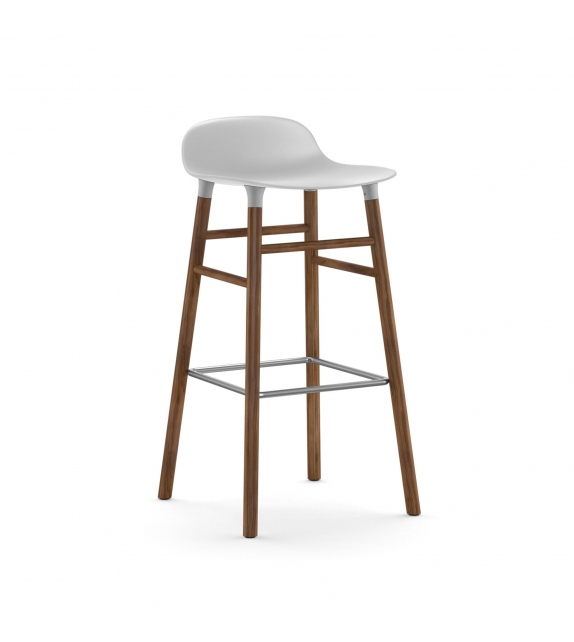 Form Normann Copenhagen Sgabello con Gambe in Legno