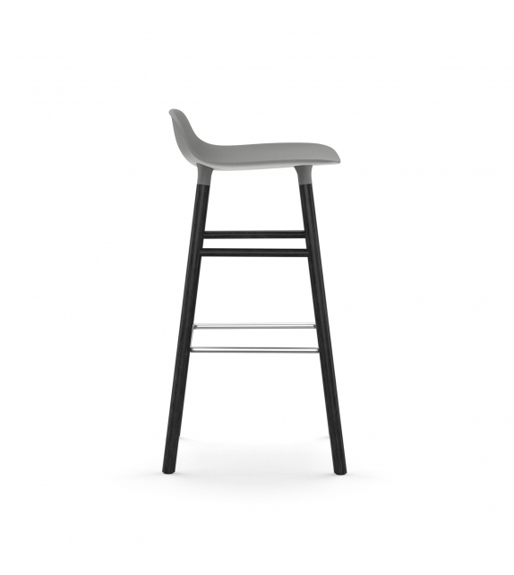 Form Normann Copenhagen Sgabello con Gambe in Legno