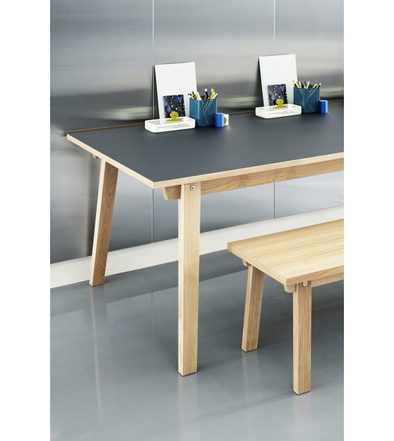 Slice Linoleum Normann Copenhagen Tavolo