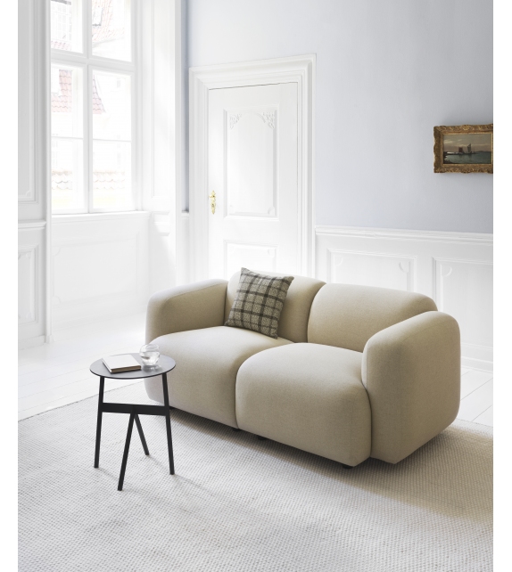 Stock Normann Copenhagen Mesa Auxiliar