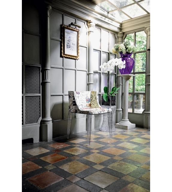 Mademoiselle "à la mode" tessuti Moschino