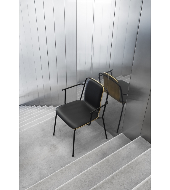 Studio Normann Copenhagen Halbgepolsterter Sessell