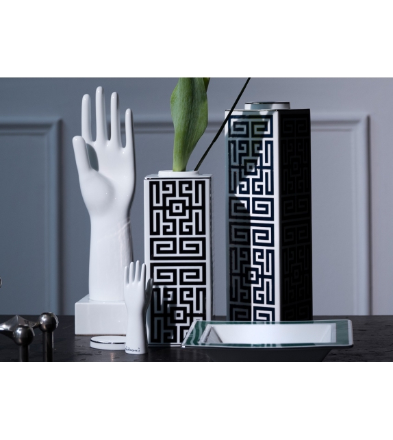 Mani Gio Ponti Ginori 1735 Sculpture