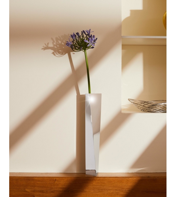 Crevasse Vase Alessi