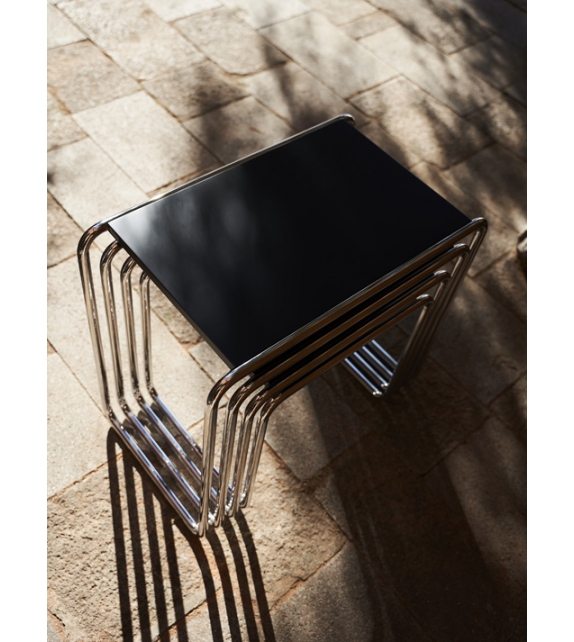 B 9 Thonet Beistelltisch