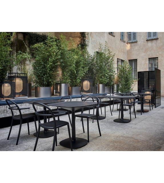 Multiplo Kartell Tisch mit Sternfüße