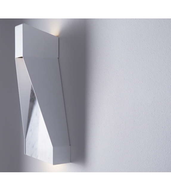 Standley Rakumba Wall Lamp