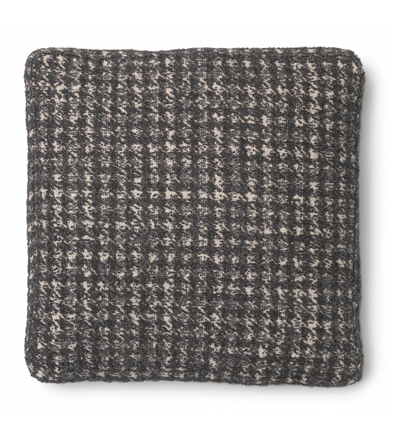 Betty Kartell Kissen